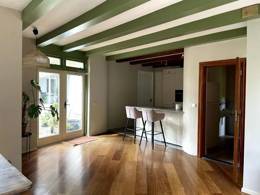 Private & Green Guest Stay Utrecht Holland